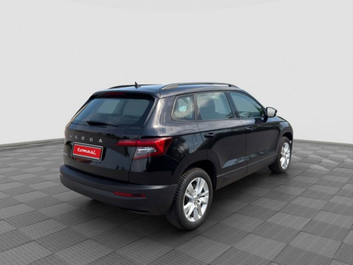 Skoda Karoq 1.5 tsi Executive dsg (5)