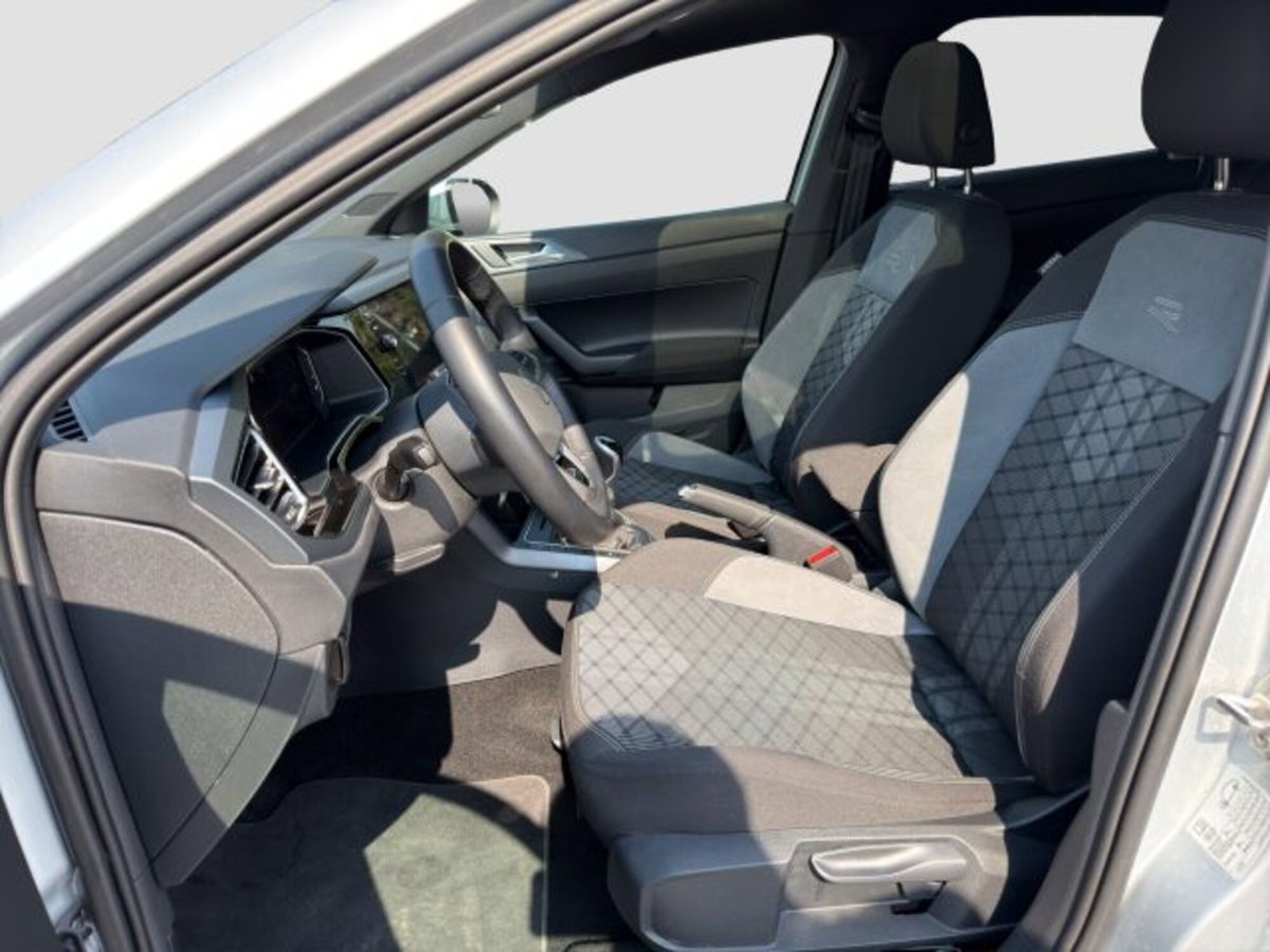 Volkswagen Taigo 1.0 tsi R-Line 115cv (10)