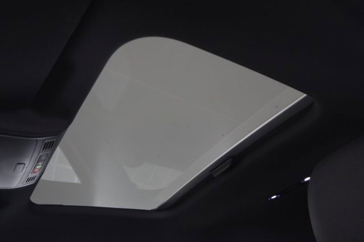 Volkswagen Taigo 1.0 tsi R-Line 115cv (13)