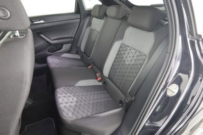 Volkswagen Taigo 1.0 tsi R-Line 115cv (3)