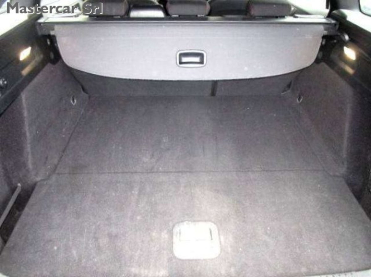 Ford Focus Station Wagon 1.0 EcoBoost Hybrid 125 CV SW ST-Line Design (10)