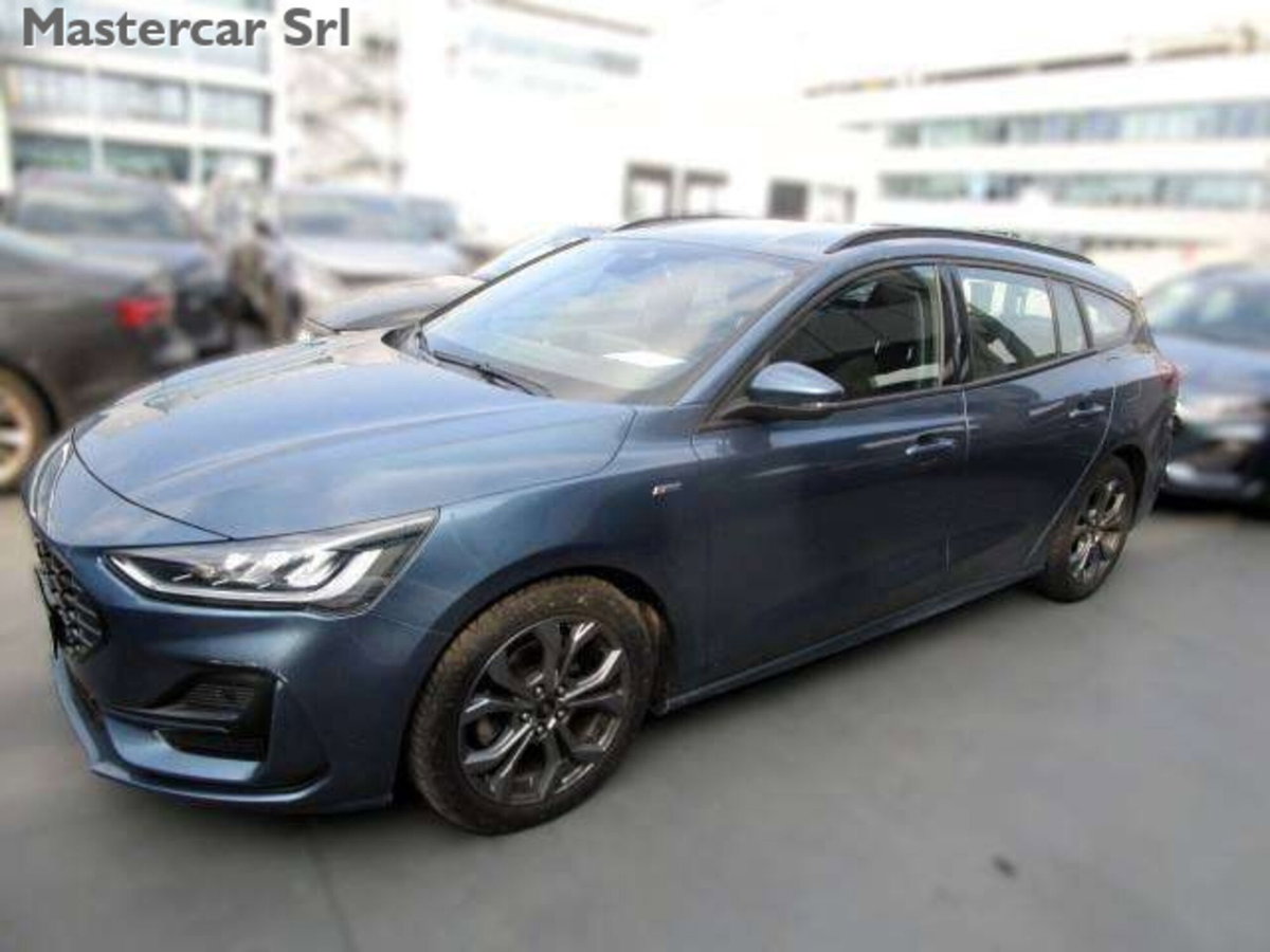 Ford Focus Station Wagon 1.0 EcoBoost Hybrid 125 CV SW ST-Line Design (2)