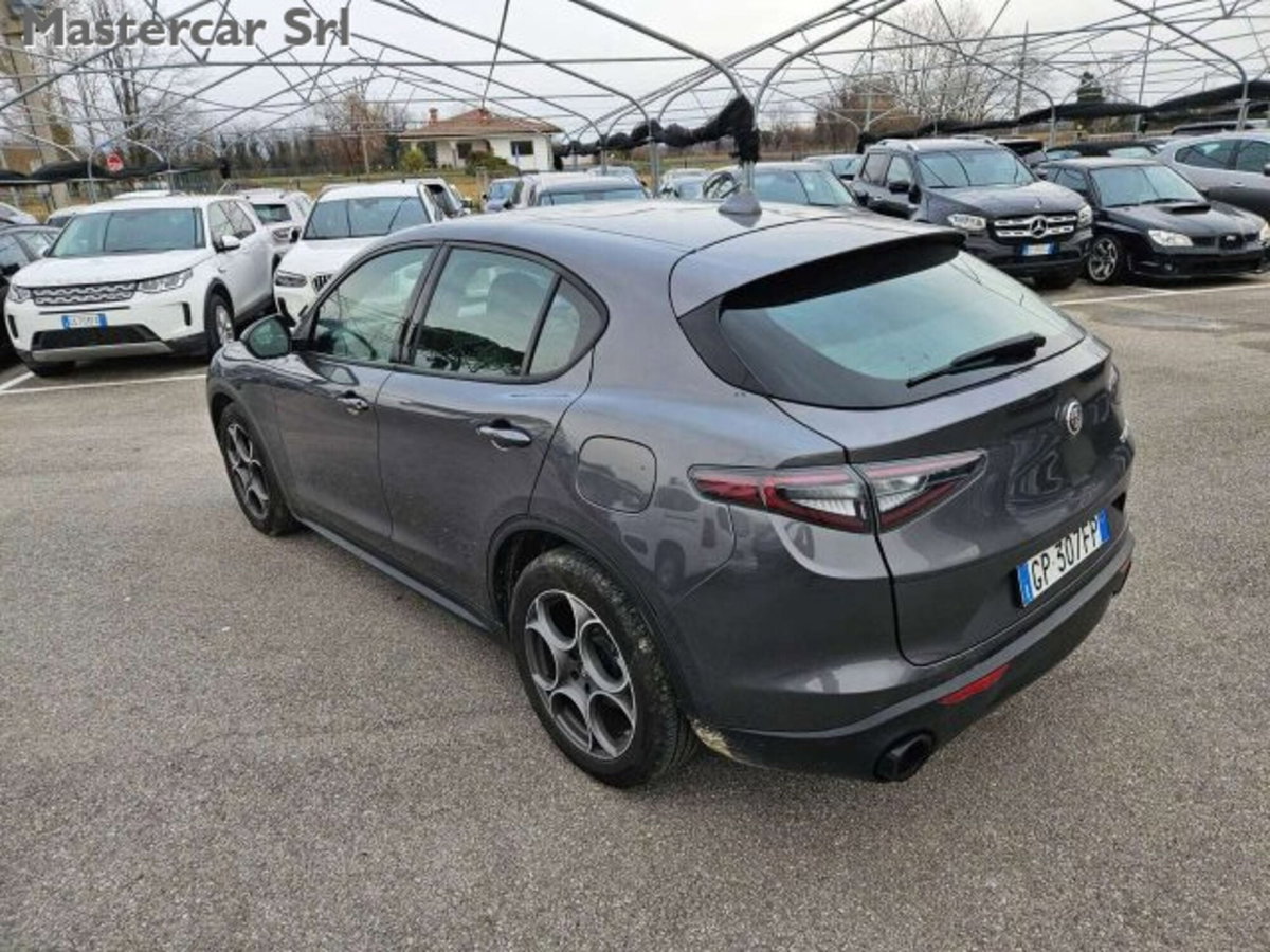 Alfa Romeo Stelvio 2.2 t Sprint rwd 160cv auto (4)