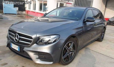 Mercedes-Benz Classe E Station Wagon 300 de 4Matic Auto EQ-Power Premium (2)