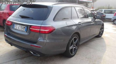 Mercedes-Benz Classe E Station Wagon 300 de 4Matic Auto EQ-Power Premium (5)