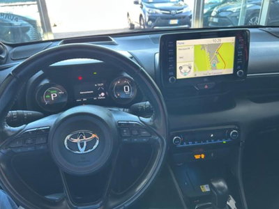 Toyota Yaris 1.5 Hybrid 5 porte Premiere (10)