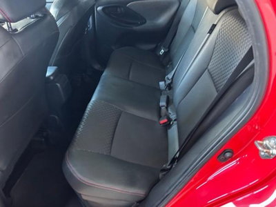 Toyota Yaris 1.5 Hybrid 5 porte Premiere (12)