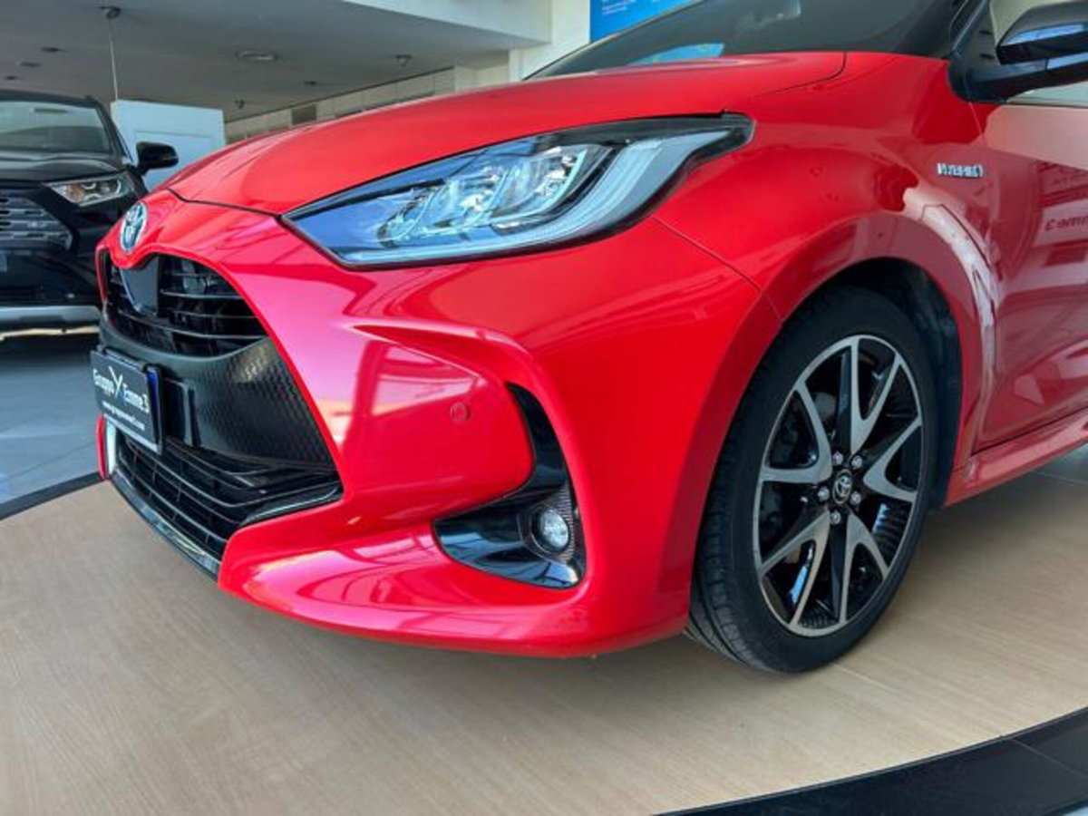 Toyota Yaris Cross 1.5 Hybrid 5p. E-CVT Premiere (6)