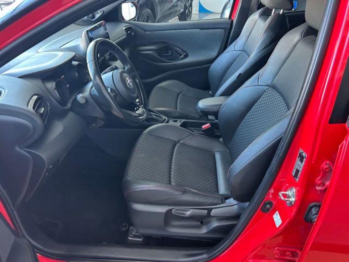 Toyota Yaris Cross 1.5 Hybrid 5p. E-CVT Premiere (8)
