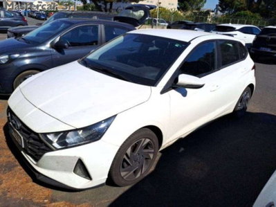 Hyundai i20 1.2 mpi Connectline mt (2)