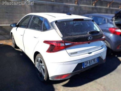 Hyundai i20 1.2 mpi Connectline mt (8)