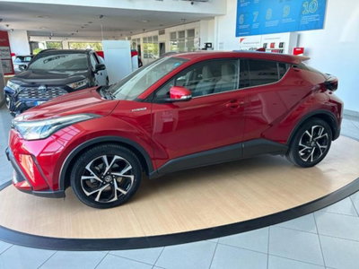Toyota Toyota C-HR 2.0 Hybrid E-CVT Lounge (2)