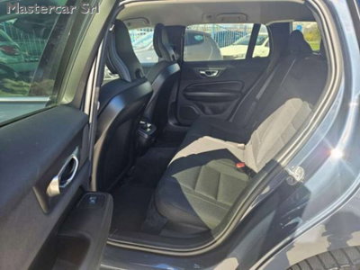 Volvo V60 B4 Geartronic Momentum Business Pro (11)