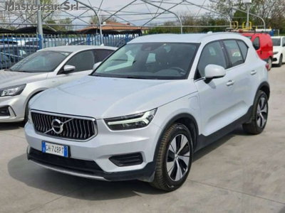 Volvo XC40 T4 Recharge Plug-in Hybrid Inscription (2)