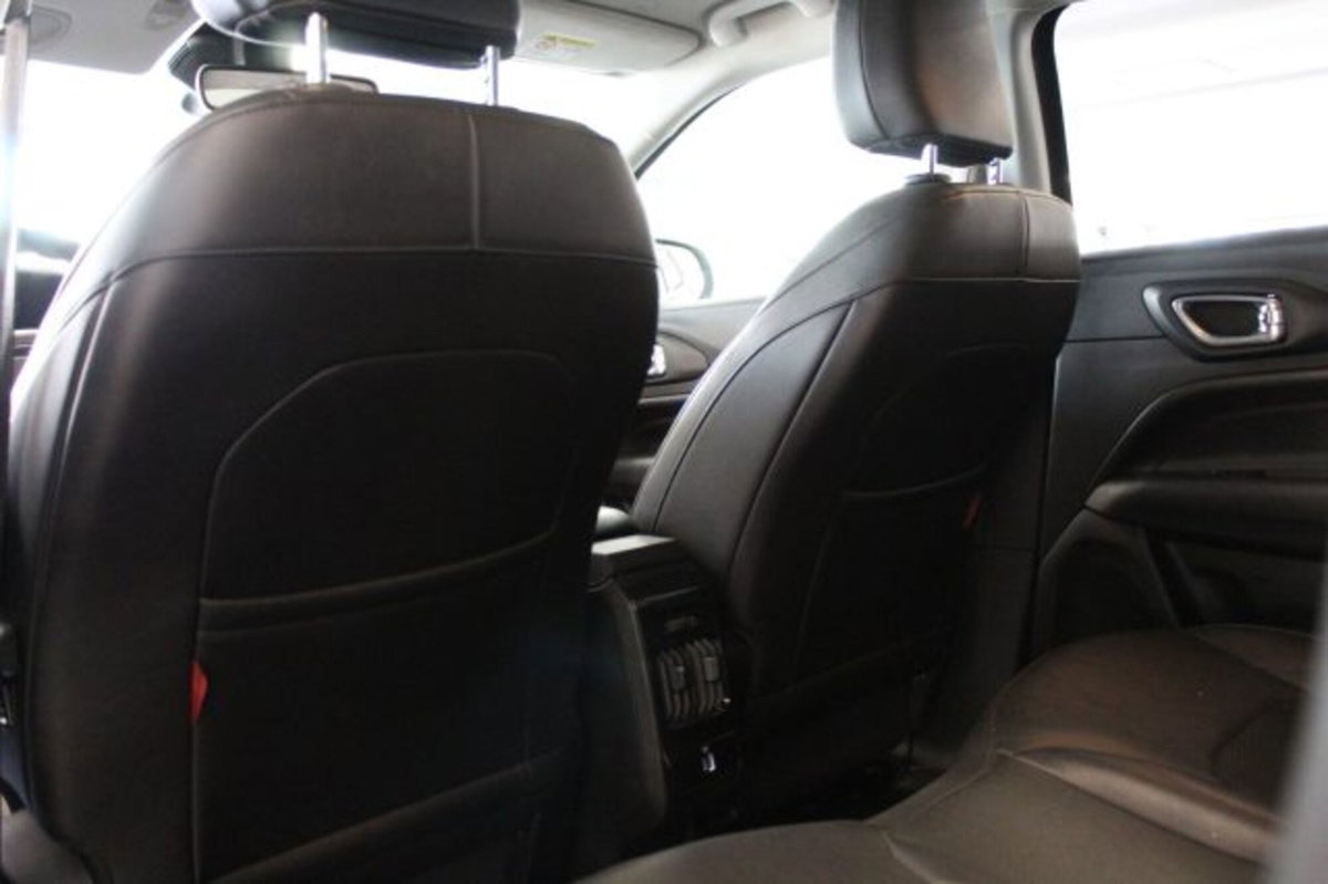 Jeep Compass 1.3 T4 240CV PHEV AT6 4xe Trailhawk (12)