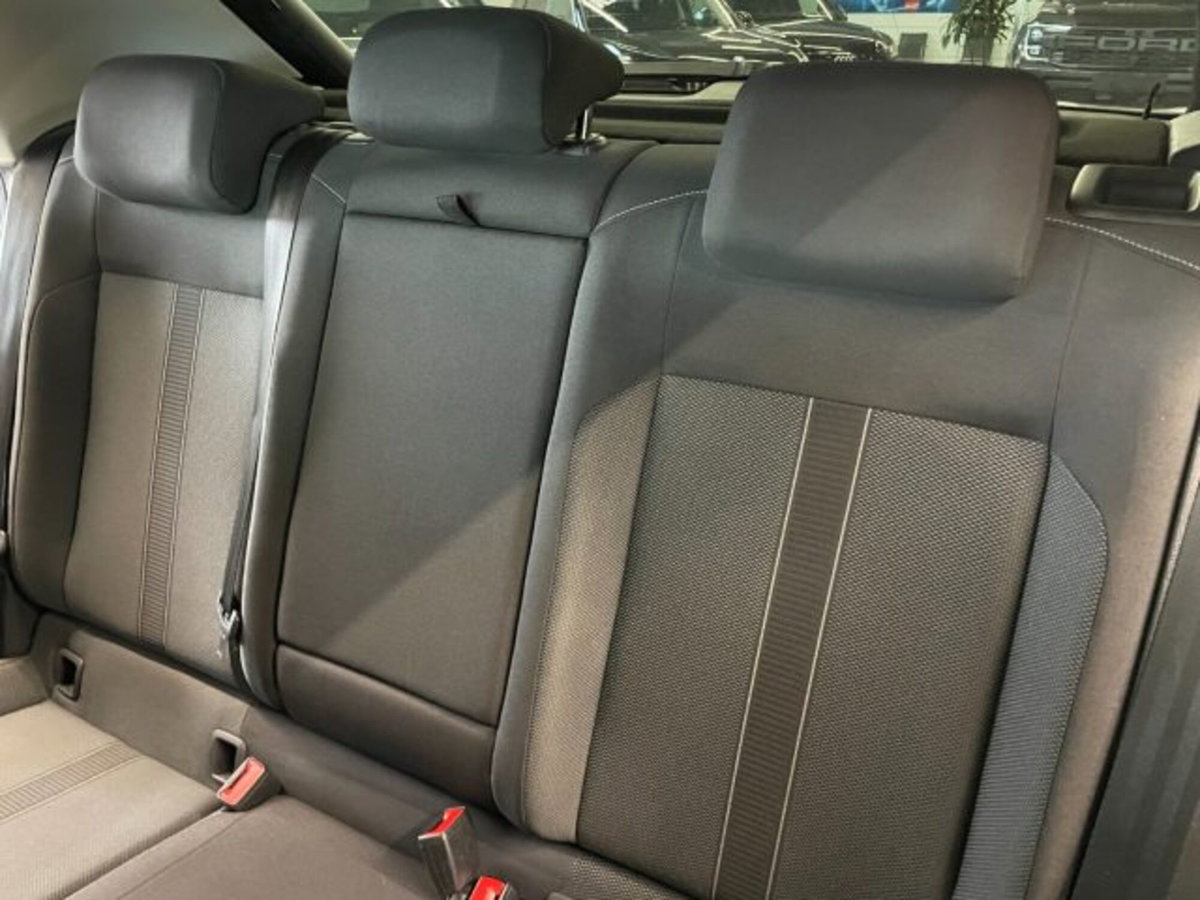 Volkswagen T-Roc 2.0 tdi Life 150cv dsg (13)