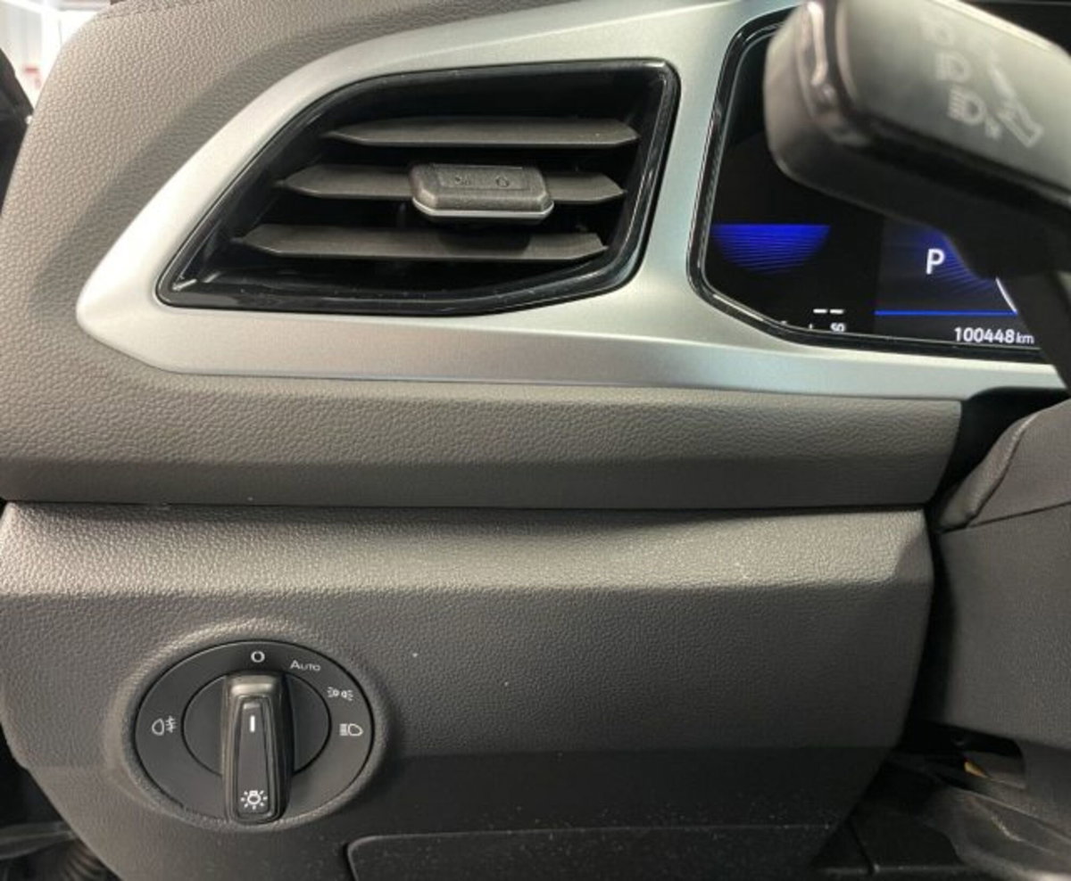 Volkswagen T-Roc 2.0 tdi Life 150cv dsg (16)