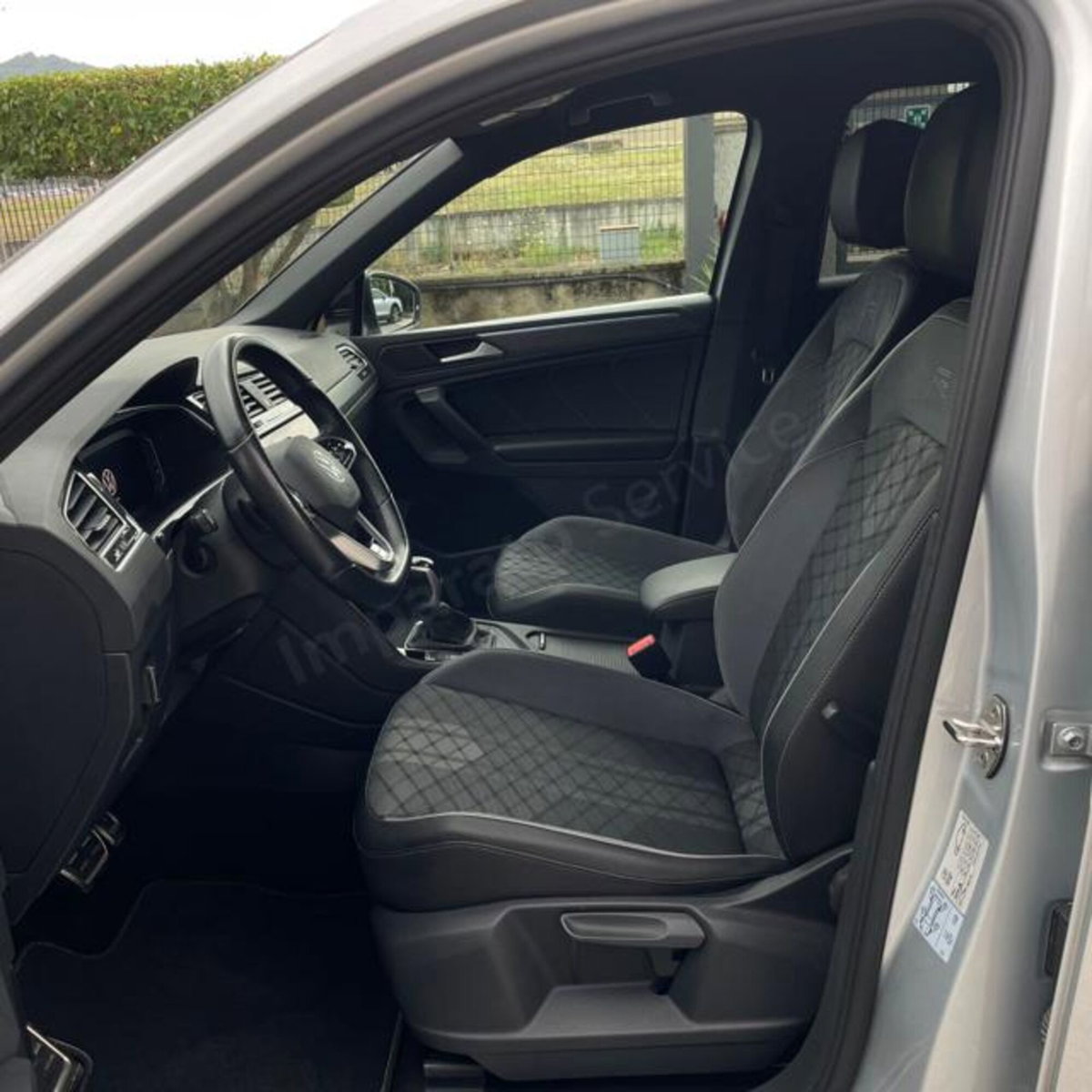 Volkswagen Tiguan Allspace 2.0 TDI SCR DSG 4MOTION R-Line (17)