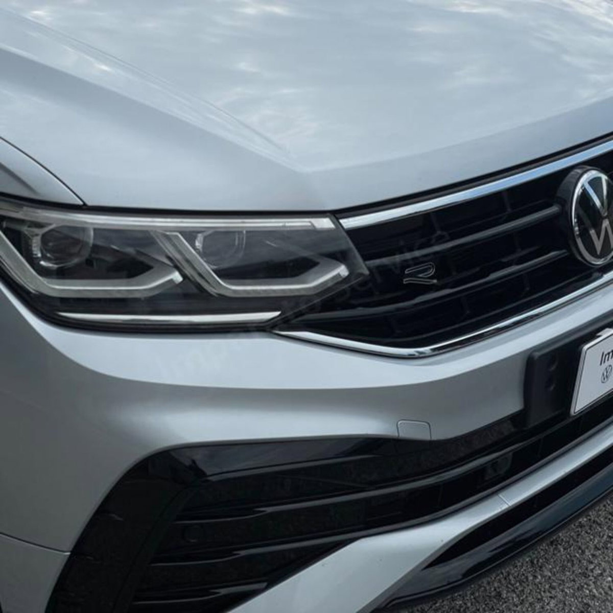 Volkswagen Tiguan Allspace 2.0 TDI SCR DSG 4MOTION R-Line (5)