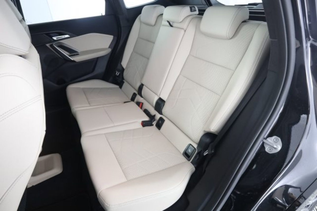BMW X1 sDrive 18d Msport (3)