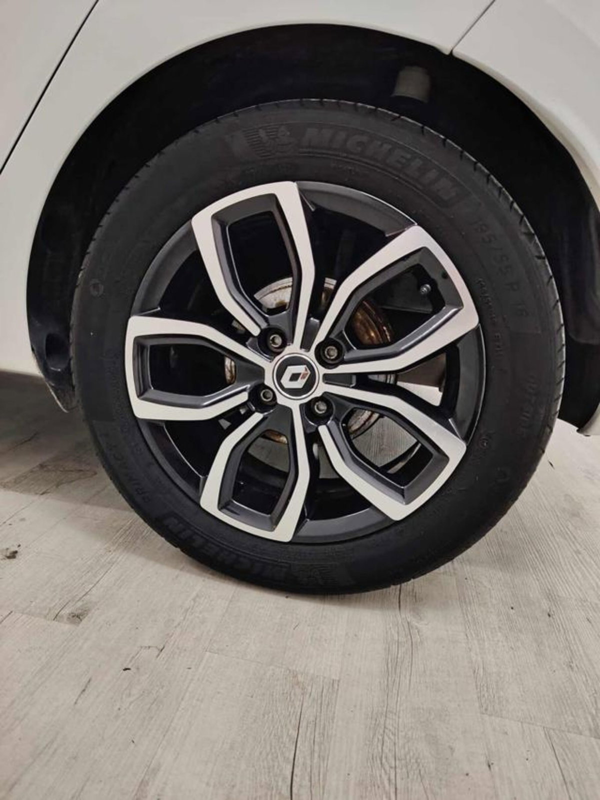 Renault Clio dCi 8V 90CV Start&Stop 5 porte Energy Excite (7)