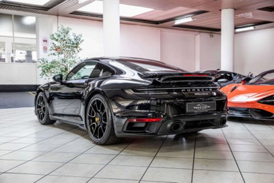 Porsche 911 Coupé 3.7 Turbo 50 Anni (5)