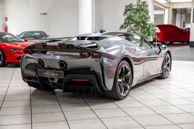 Ferrari SF90 Coupé SF90 Stradale (7)