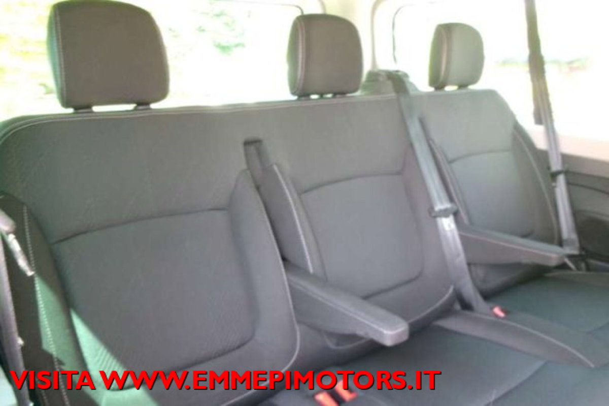 Renault Trafic Furgone BluedCi 110CV PL-TN Intens (15)