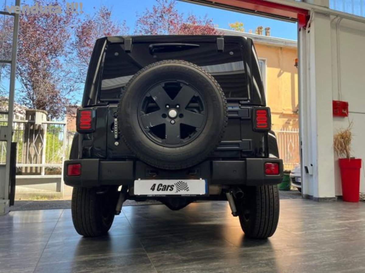 Jeep Wrangler Unlimited 2.8 CRD DPF Rubicon Auto (4)