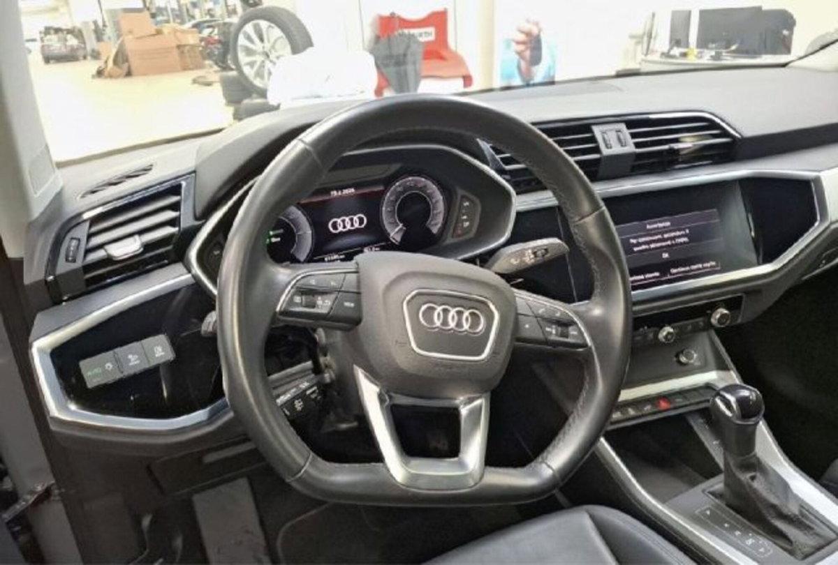 Audi Q3 Sportback 45 TFSI e S tronic Business Plus (7)