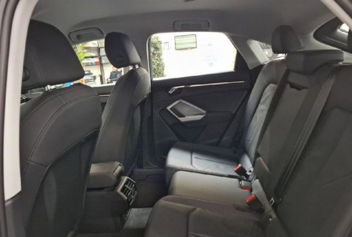 Audi Q3 Sportback 45 TFSI e S tronic Business Plus (8)