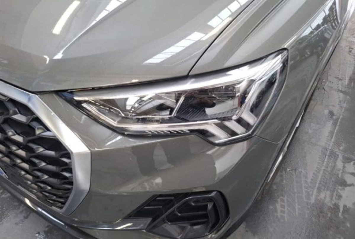 Audi Q3 Sportback 45 TFSI e S tronic Business Plus (9)