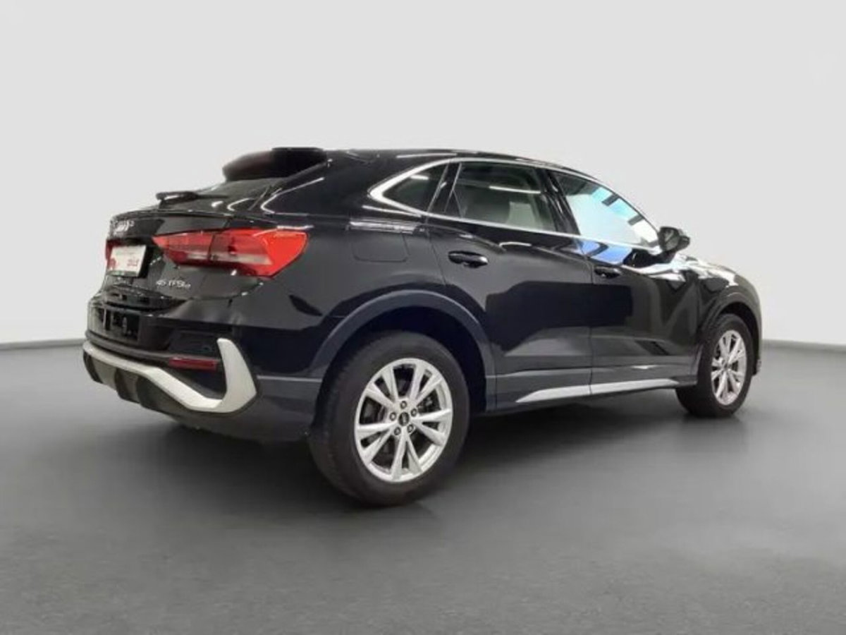 Audi Q3 Sportback 35 TFSI S line edition (2)