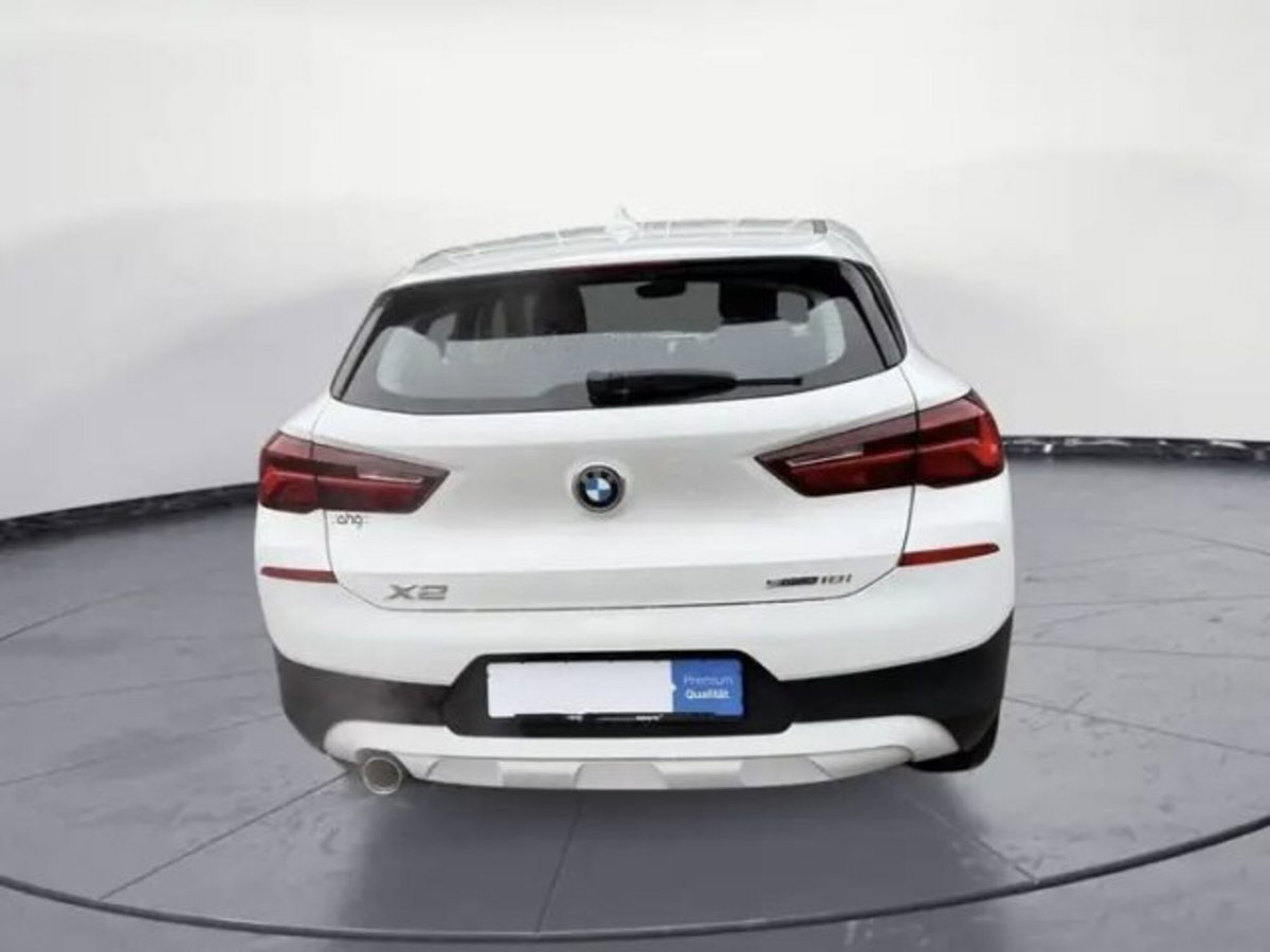 BMW X2 sDrive18i (2)
