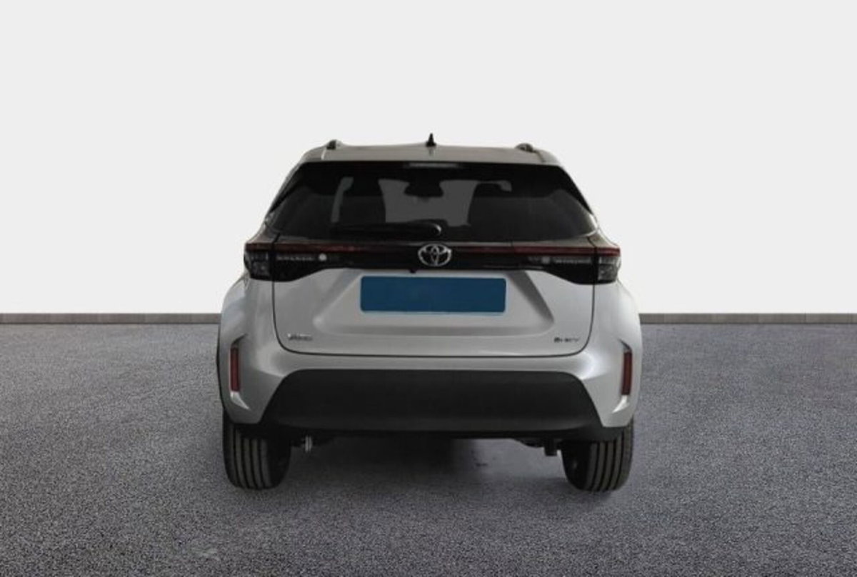 Toyota Yaris Cross 1.5 Hybrid 5p. E-CVT Premiere (3)