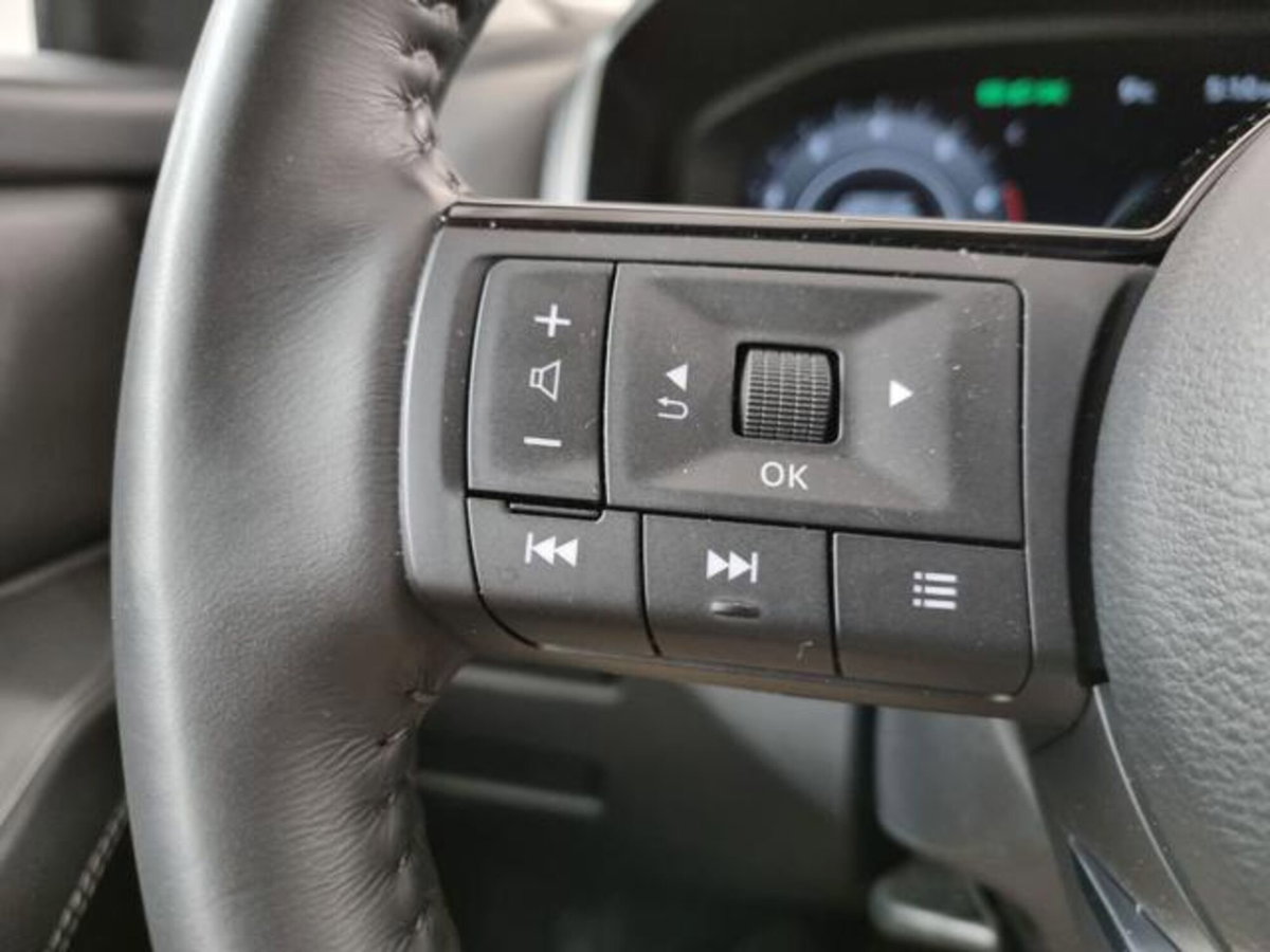 Nissan Qashqai 1.3 mhev N-Connecta 2wd 140cv (10)
