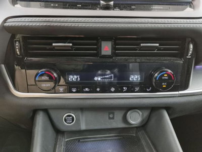 Nissan Qashqai 1.3 mhev N-Connecta 2wd 140cv (13)