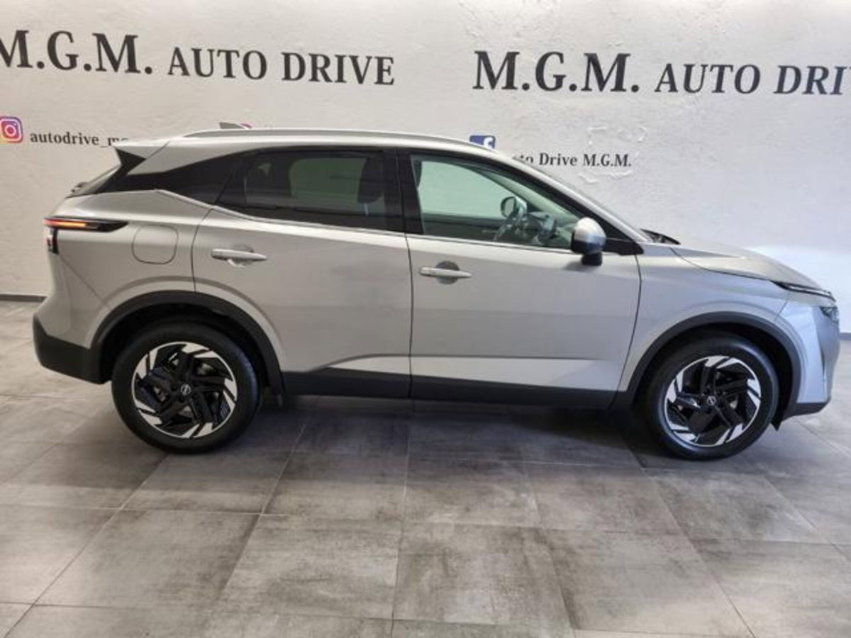 Nissan Qashqai 1.3 mhev N-Connecta 2wd 140cv (4)