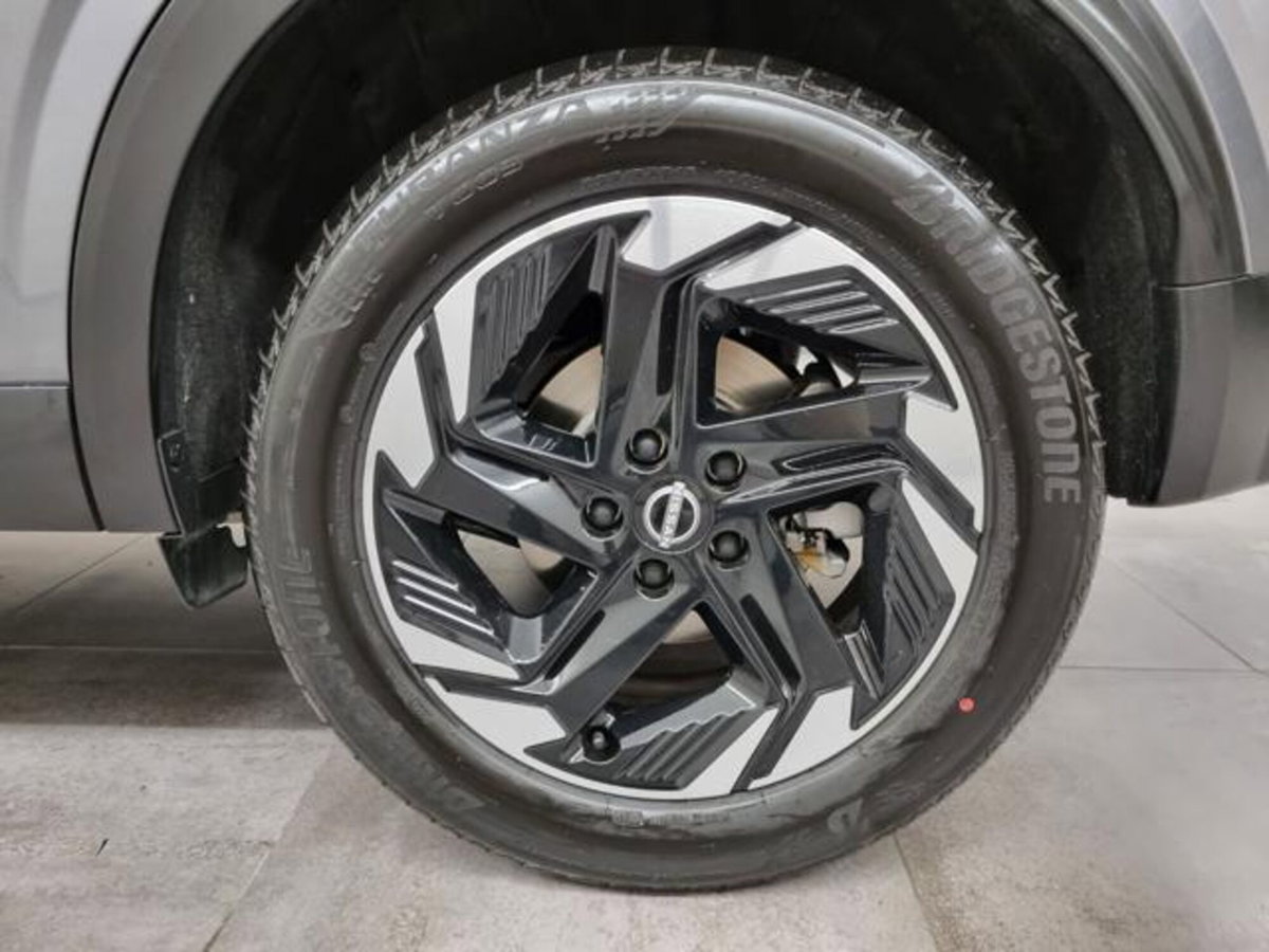 Nissan Qashqai 1.3 mhev N-Connecta 2wd 140cv (14)