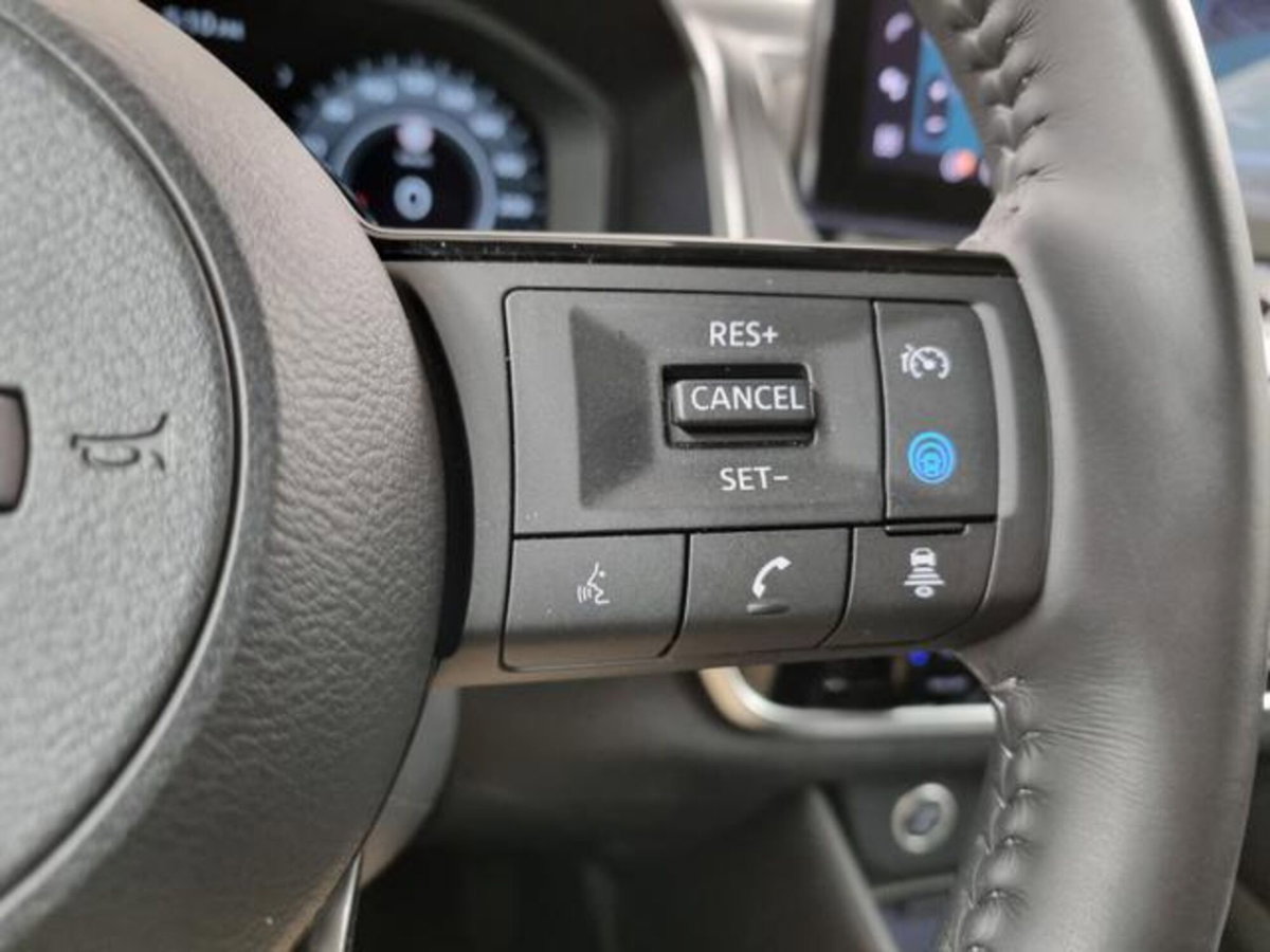 Nissan Qashqai 1.3 mhev N-Connecta 2wd 140cv (16)
