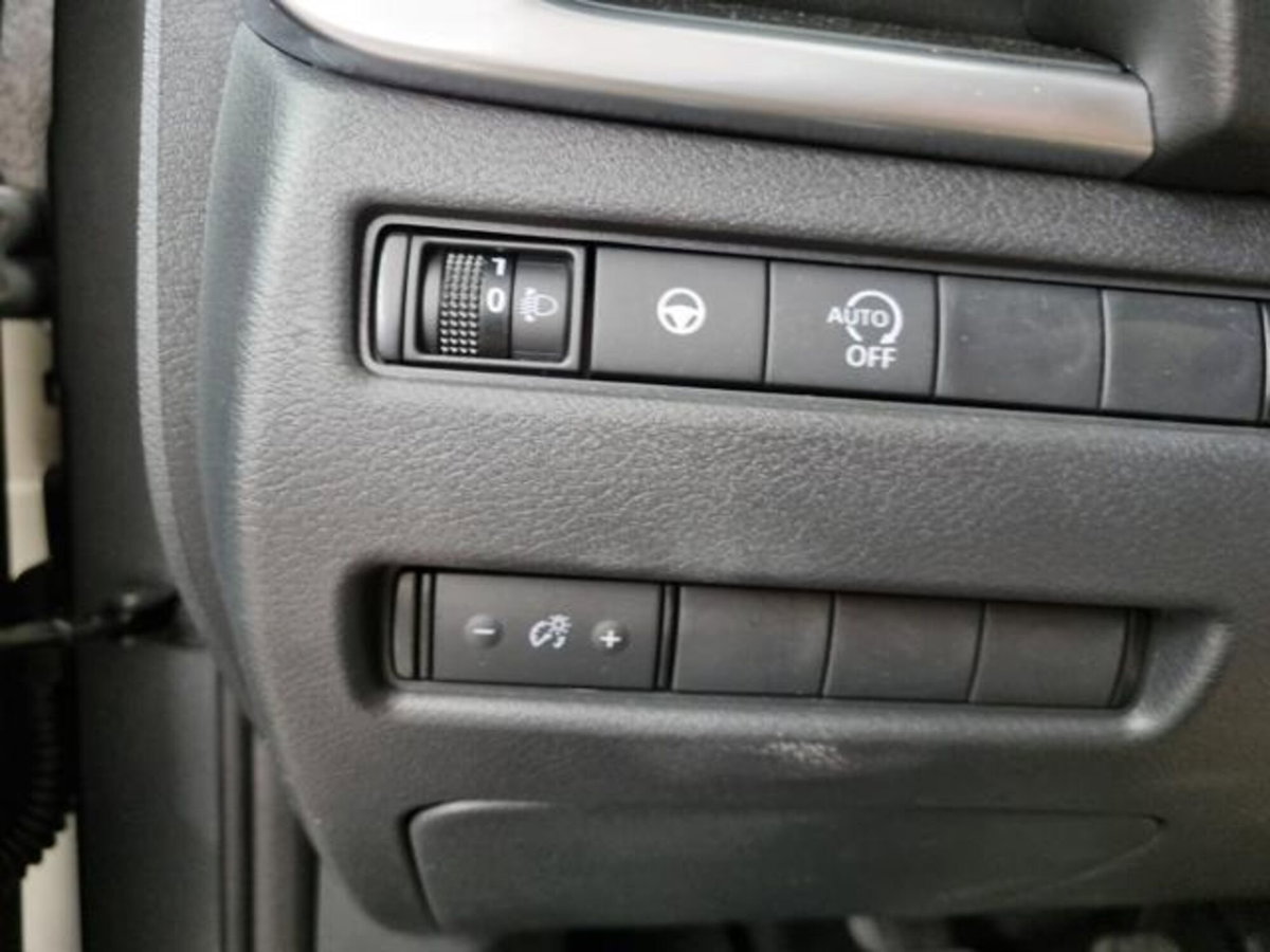 Nissan Qashqai 1.3 mhev N-Connecta 2wd 140cv (18)