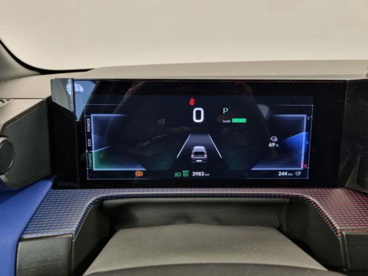 Lancia Ypsilon 54kWh HF Line 156cv (10)