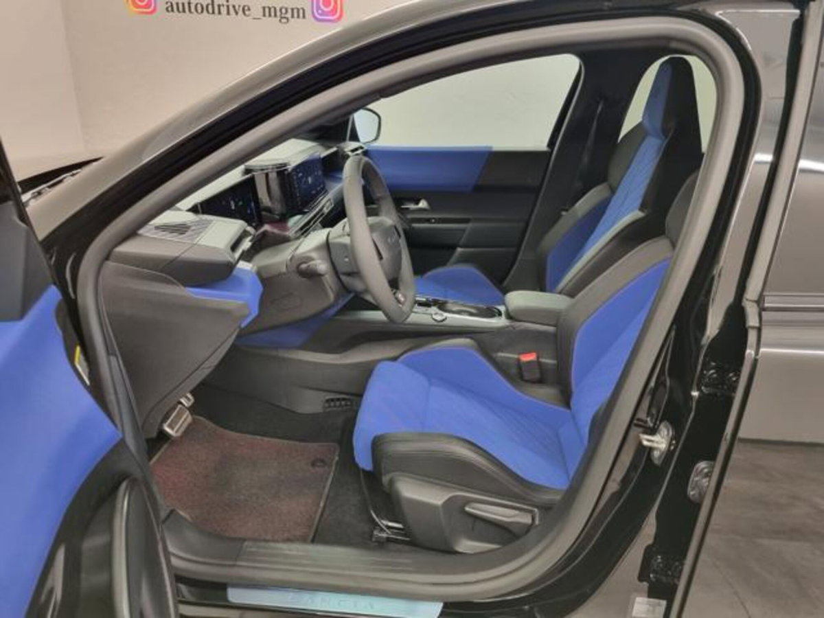 Lancia Ypsilon 54kWh HF Line 156cv (7)