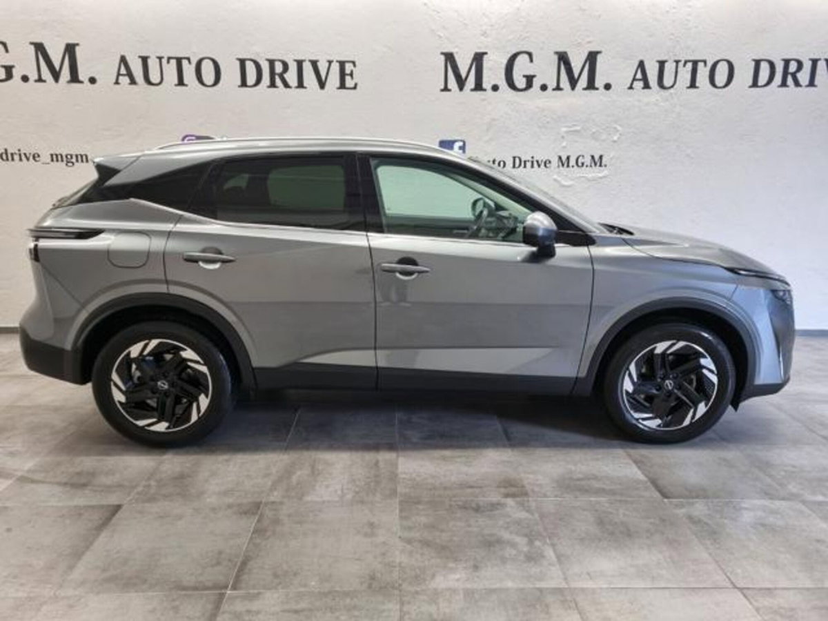 Nissan Qashqai 1.3 mhev N-Connecta 4wd 158cv xtronic (4)