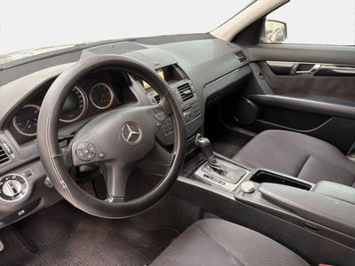 Mercedes-Benz Classe C 220 CDI BlueEFFICIENCY Avantgarde AMG (7)