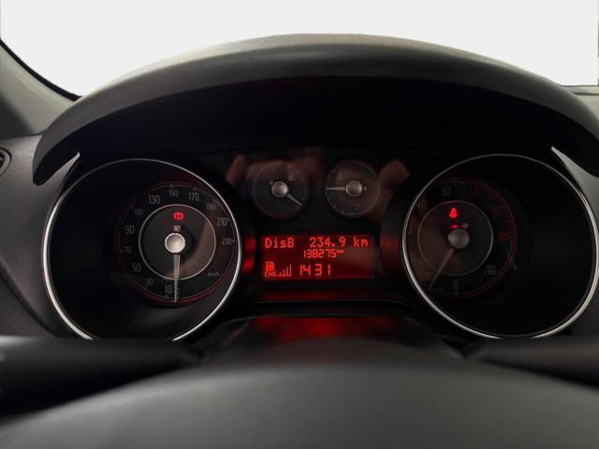 Fiat Punto 1.4 8V 5 porte Natural Power Lounge (9)