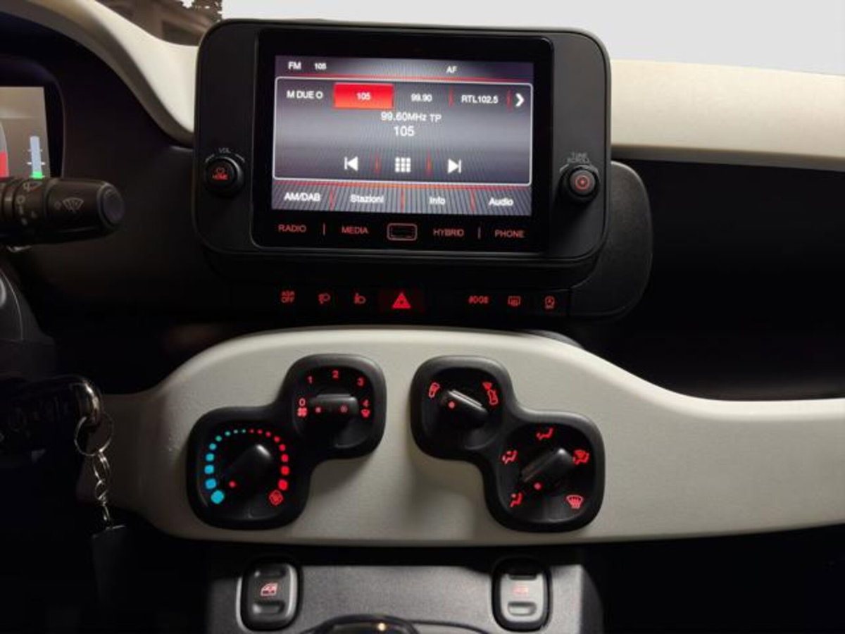 Fiat Panda 1.0 firefly hybrid s&s 70cv 5p.ti (17)