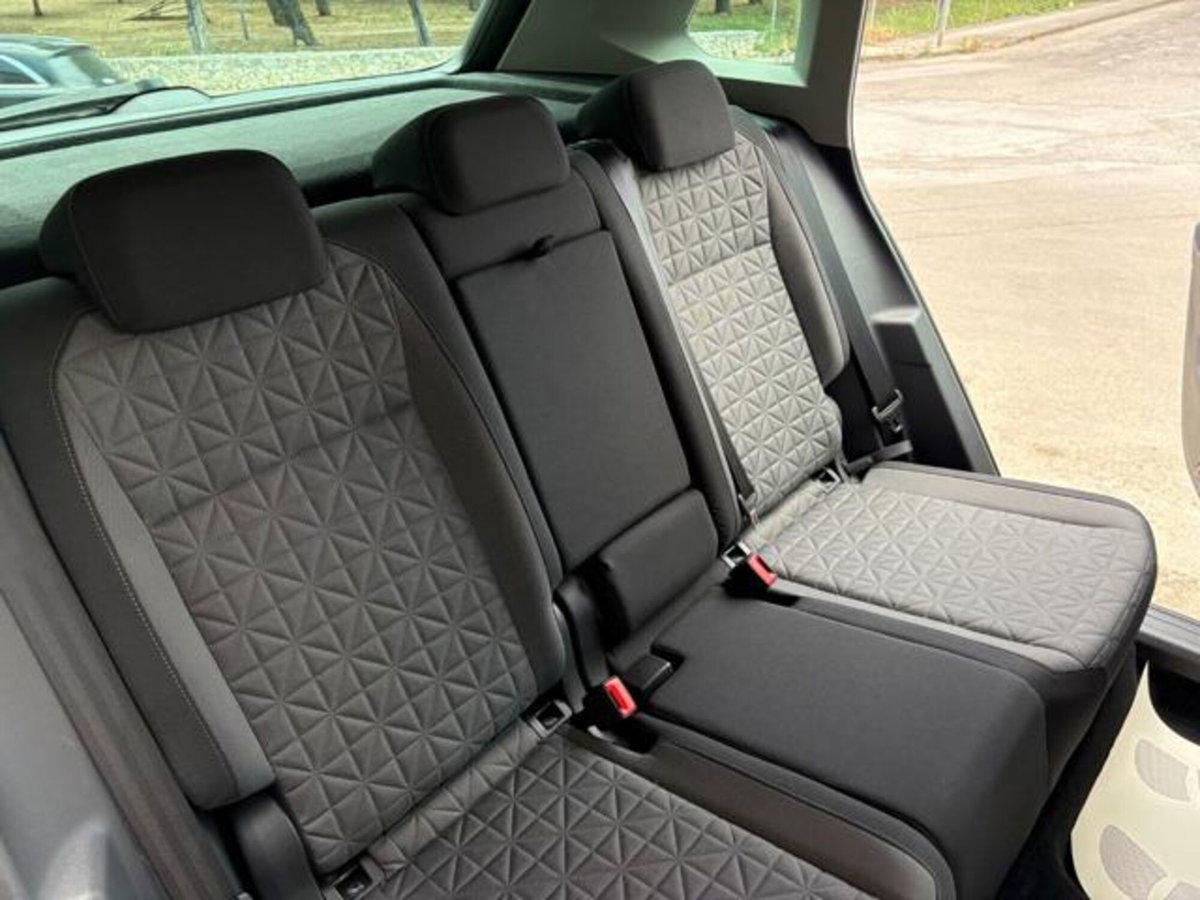 Volkswagen Tiguan 2.0 TDI 150 CV SCR DSG 4MOTION Life (16)
