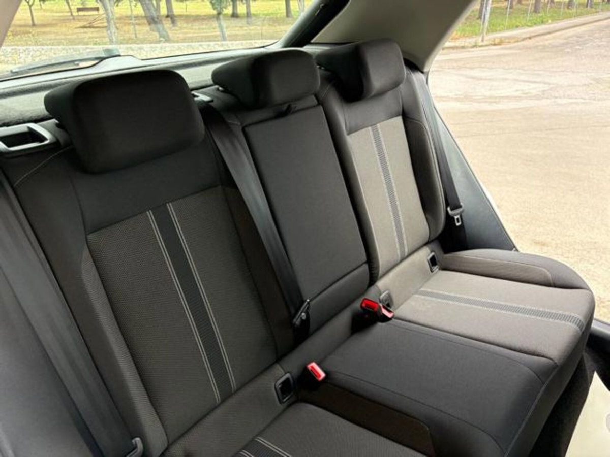 Volkswagen T-Roc 1.0 TSI Style BlueMotion Technology (19)