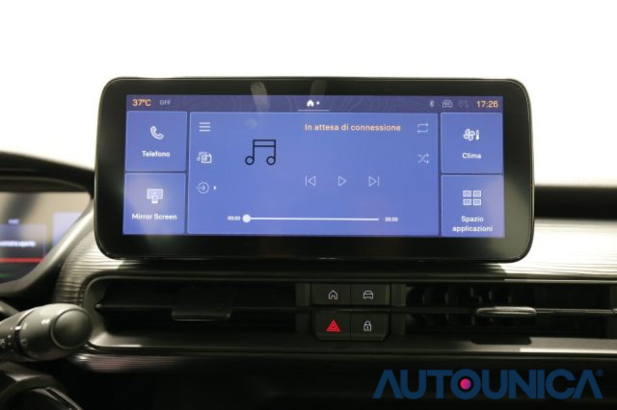 Jeep Avenger 1.2 turbo Altitude fwd 100cv (9)